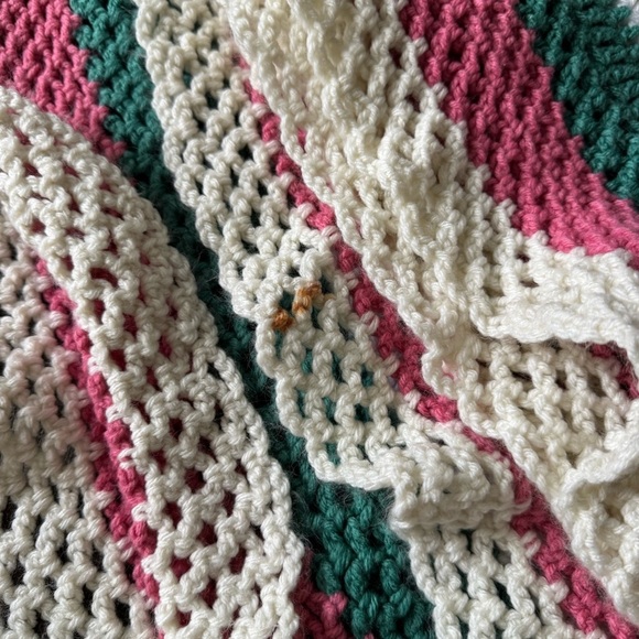 Vintage Handmade Crochet Blanket Throw Square Ruffle Flounce Edge - Picture 6 of 6